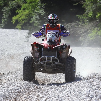 Franco Picco al via con un quad