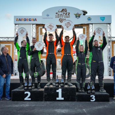 La firma dei Trivini Bellini sul Sardegna Rally Raid tricolore