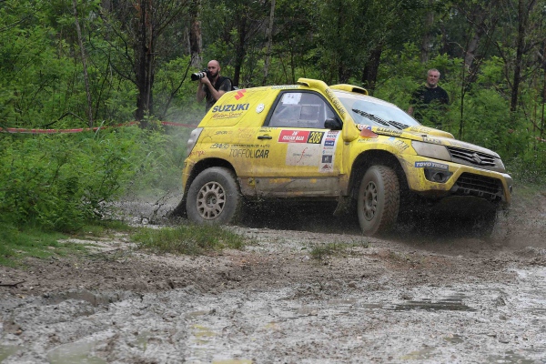 Codecà e Suzuki, che Vitara da campioni