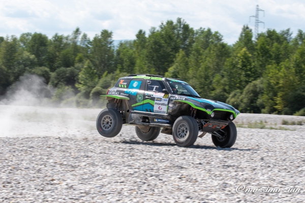 Italian Baja, Ferreira’s blitz on his Mini